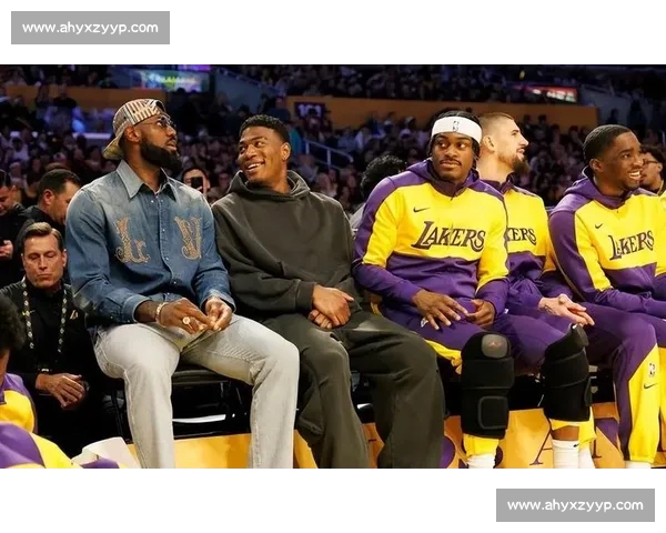 50 分盛宴照出湖人刚需！八村垒何时成詹皇真帮手？