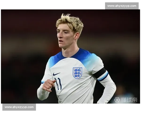 南安普顿 800 万欧报价科隆前锋唐斯 夏窗首签锁定美国新星