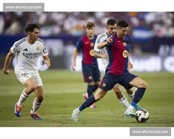 世纪对决再燃战火巴塞罗那迎战皇家马德里巅峰之夜激情碰撞见证荣耀时刻